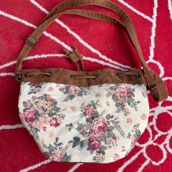 Handbag - Picture 2 of 5